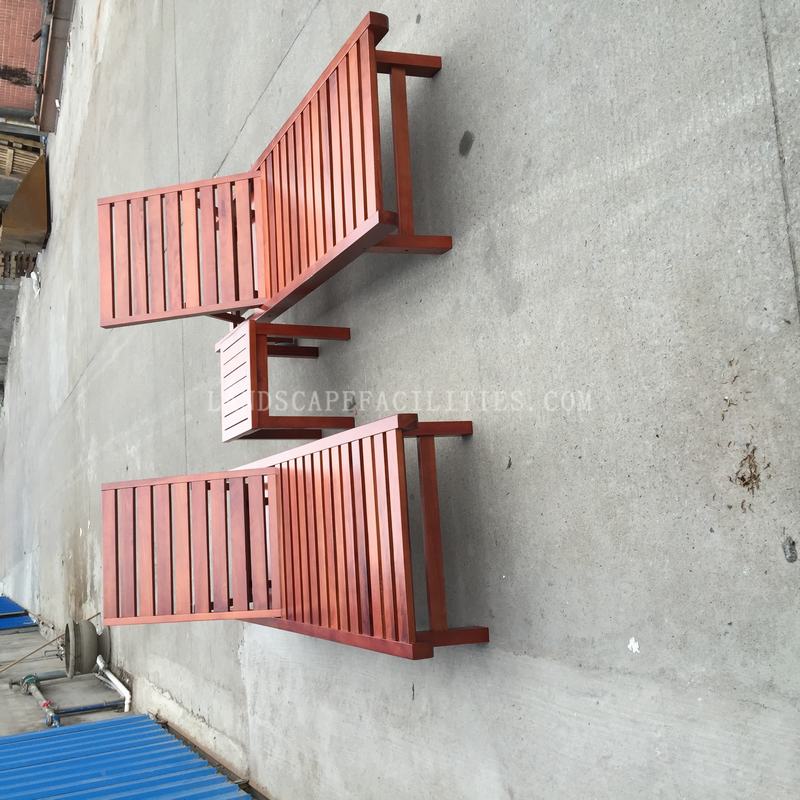 How to check the stability of outdoor wooden furniture?(pic1)