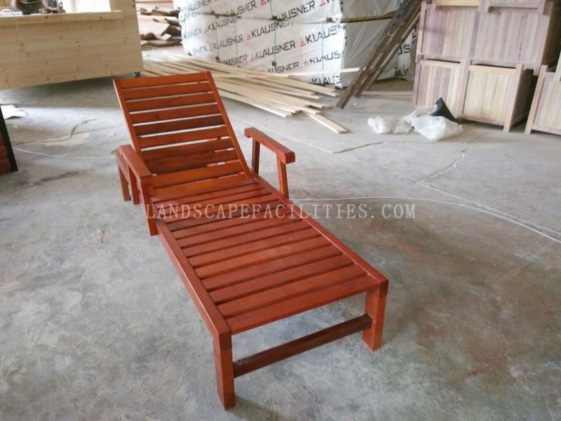 How to handle damaged composite wood outdoor furniture during shipping?(pic1)