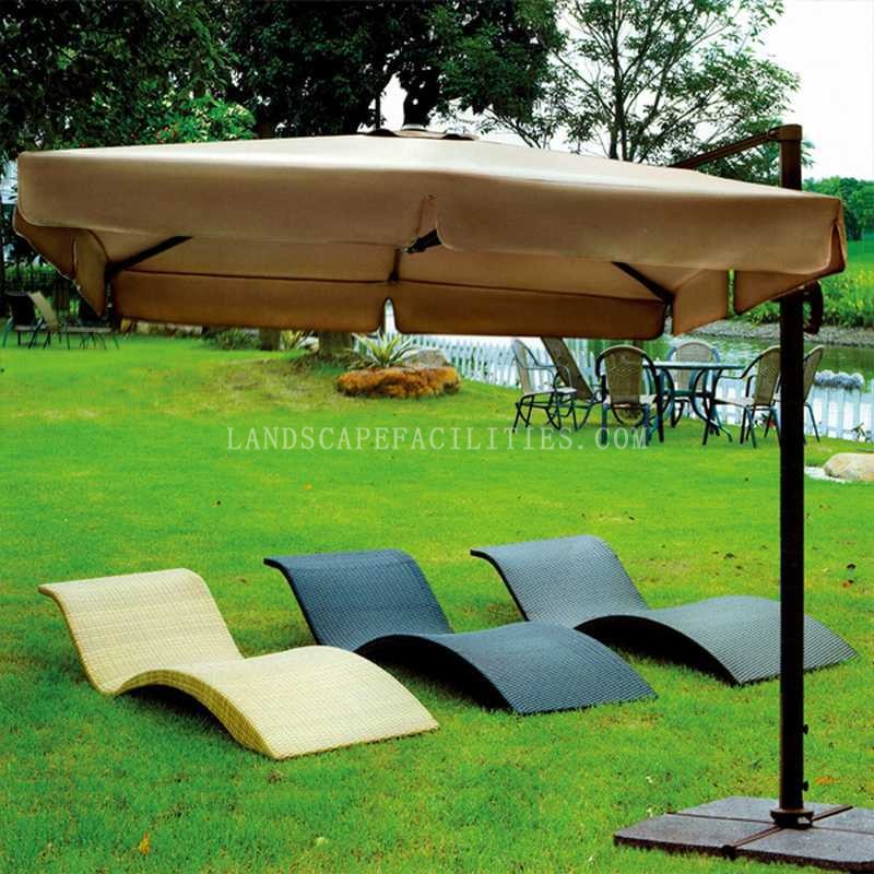 Can rattan beach chairs be used with a sunshade?(pic1)