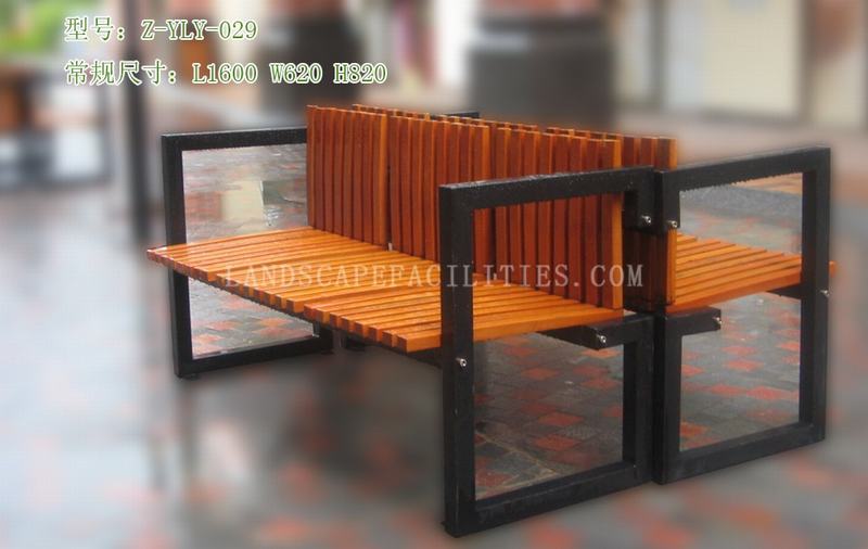 How do Park Benches accommodate different seating positions?(pic1)