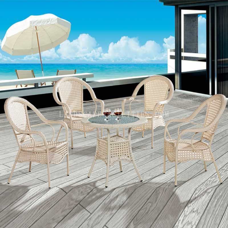 How to reduce the disposal cost of outdoor chairs?(pic1)