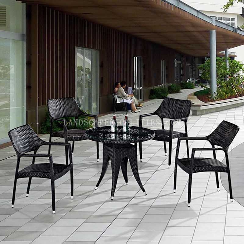 How to design an outdoor chair that is renewable?(pic1)