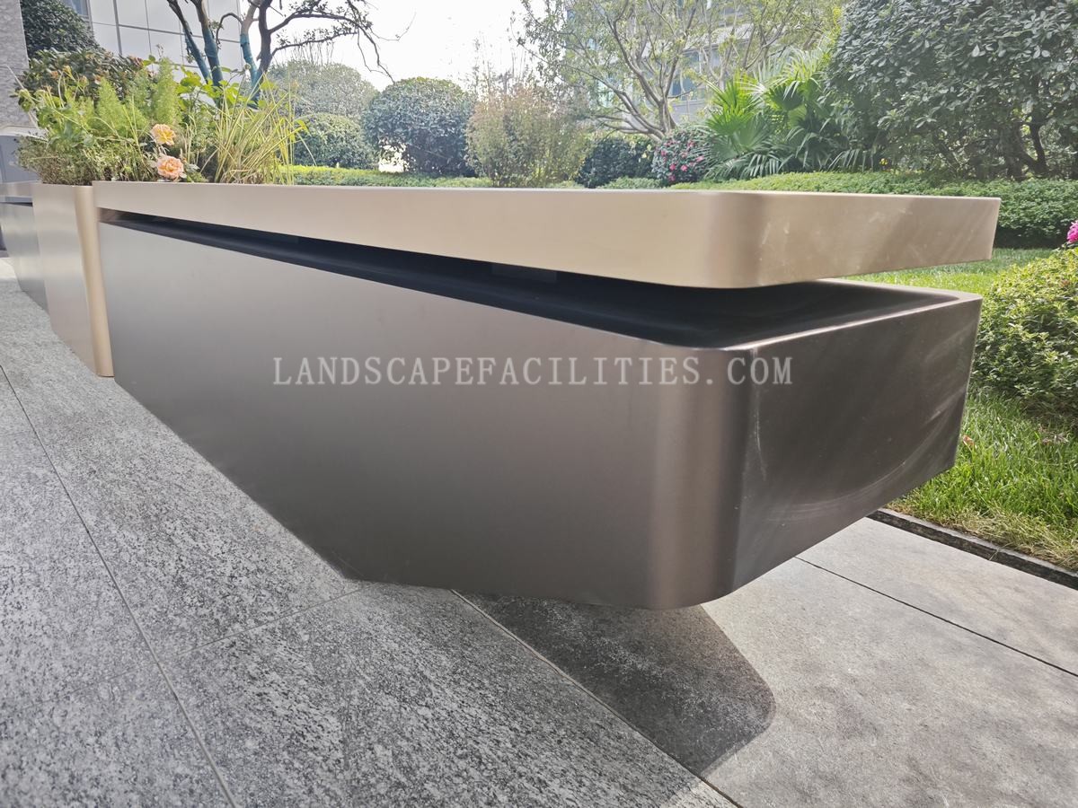 How to ensure safe delivery of stainless steel outdoor furniture?(pic1)