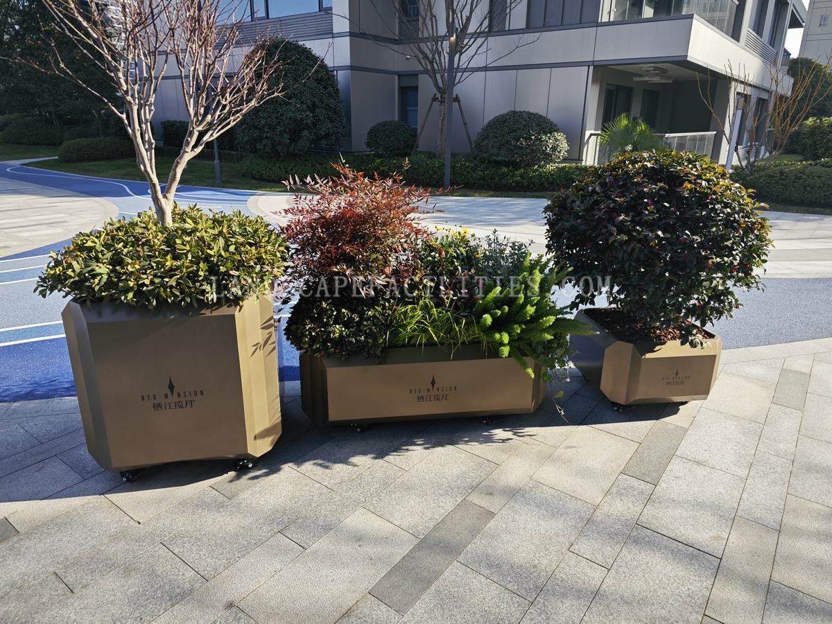 How has plastic flower boxes