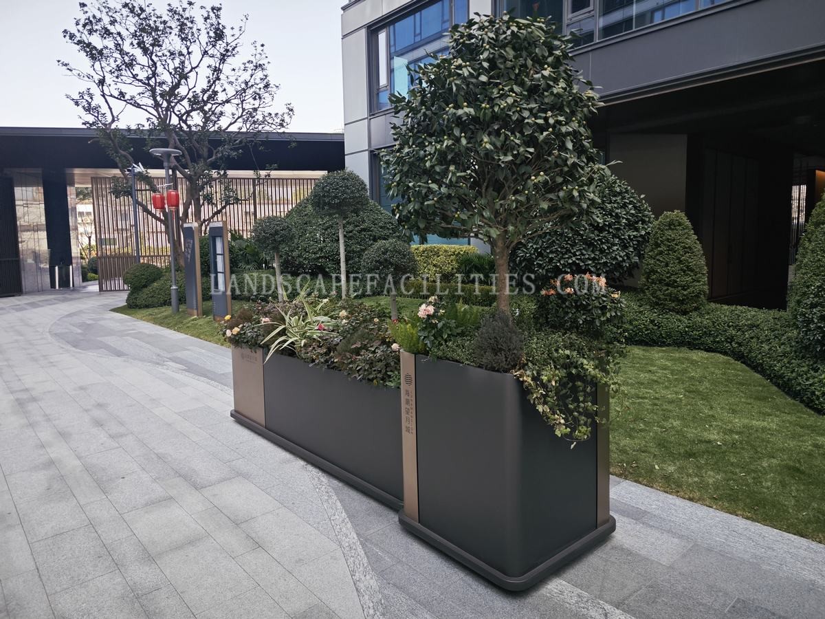 What are the market positioning of stone flower boxes?(pic1)