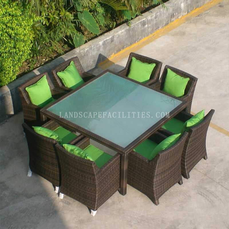 Are Outdoor Square tables re